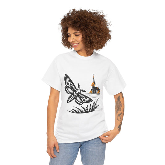 A moth to the flame - Unisex Heavy Cotton Tee